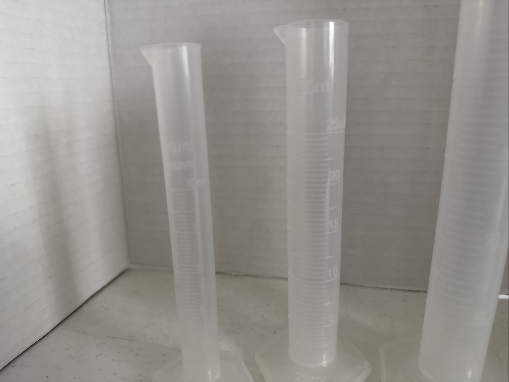6Pc Plastic Graduated Cylinder & Beaker Set 10ml-500ml