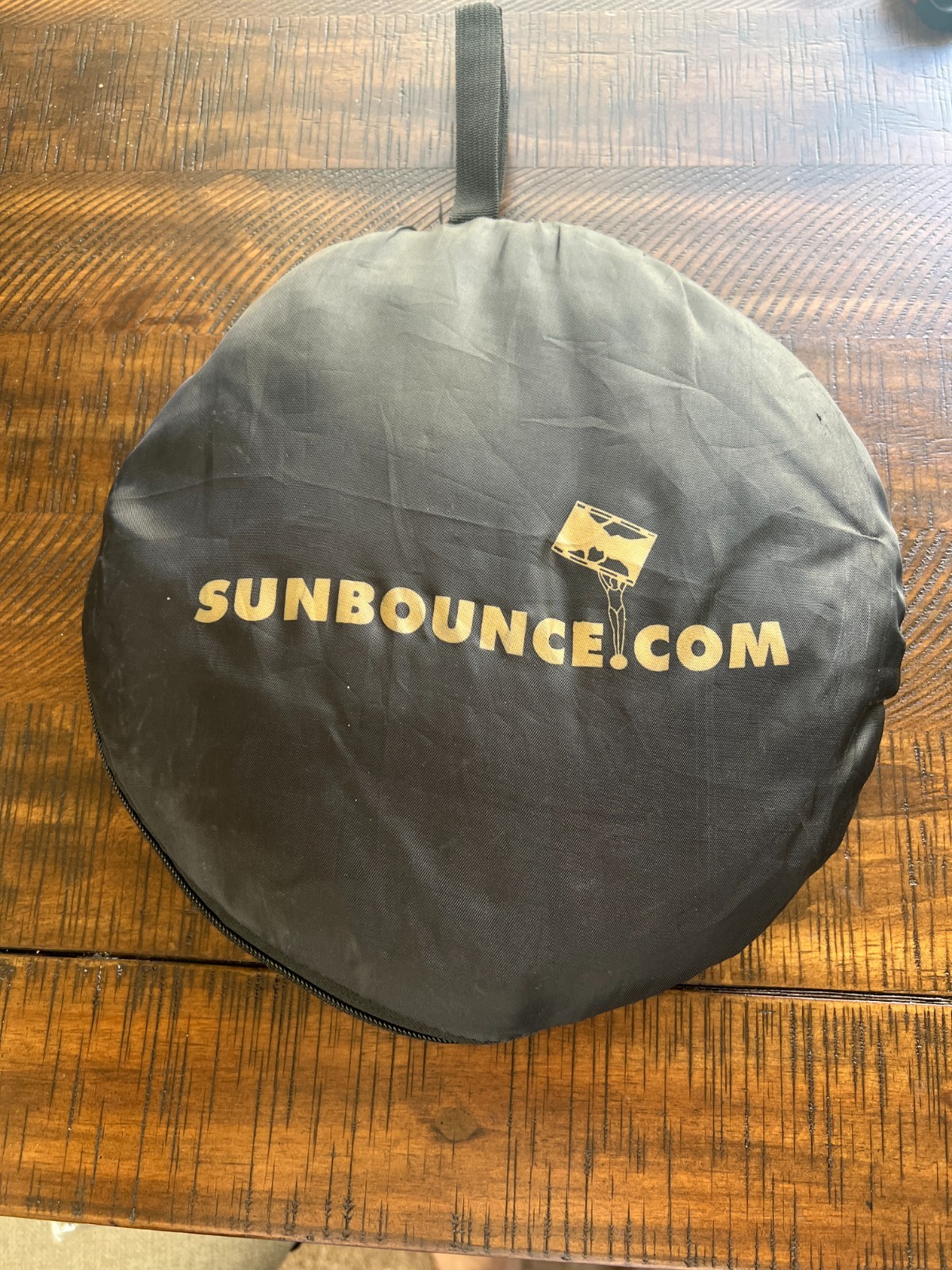 CALIFORNIA SUNBOUNCE DRESS TUBE BLACK -  PORTABLE DRESSING ROOM
