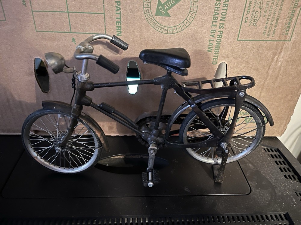 Metal Bike Model Display