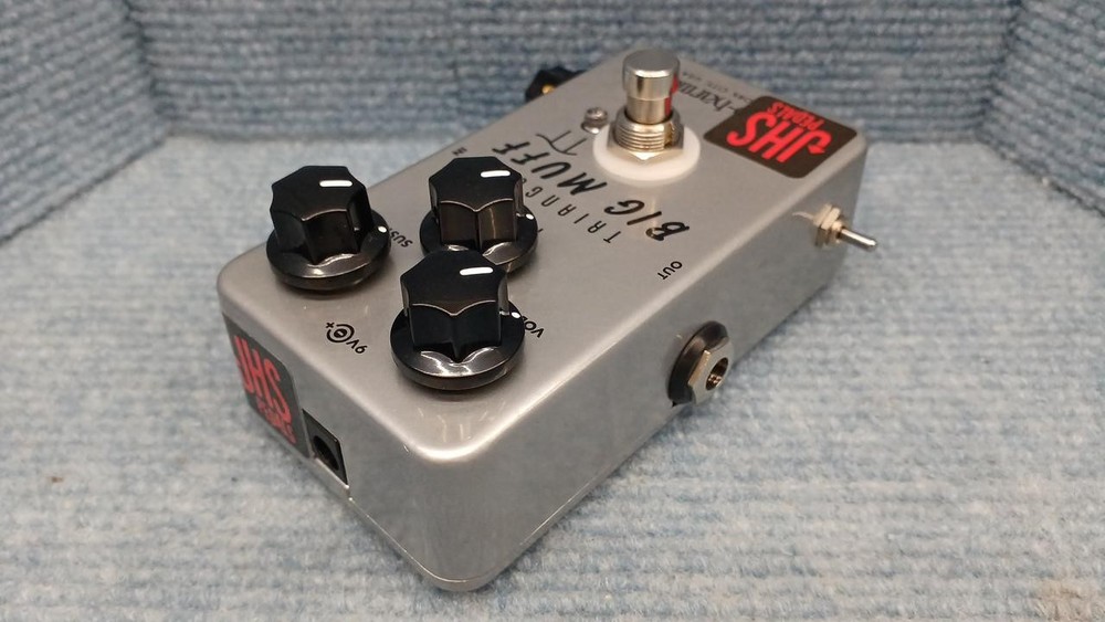 JHS/ELECTRO-HARMONIX EHX TRIANGLE MUFF ILLUMINATI EFFECTOR 673077