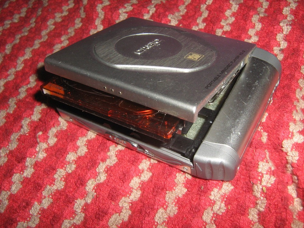CASIO Portable Minidisc Player XG-3