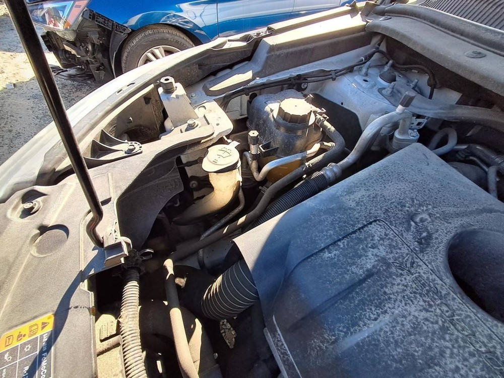 2016 Ford Explorer OEM 8 Screen Display - Used, Reprogramming Required