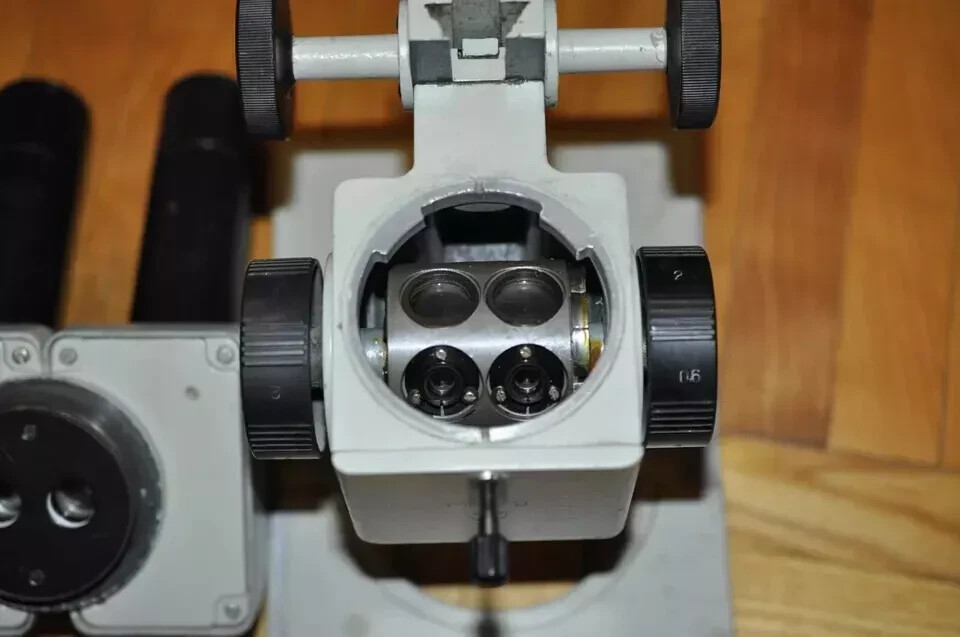 Vintage MICROSCOPE Stereoscopic Binocular MBS-9 LOMO soviet