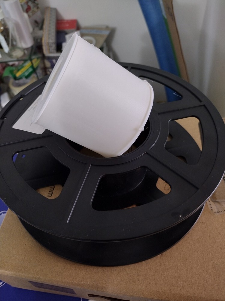 Spool Smooth for Creality Ender 3 or similar printer - makes filament pull easy