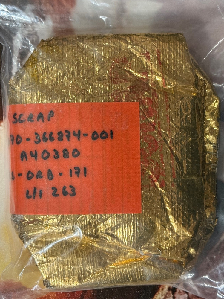 SPACE SHUTTLE PROGRAM OBSOLETE SCRAPPED INSULATION TCS BLANKET & RED FLEX TAG