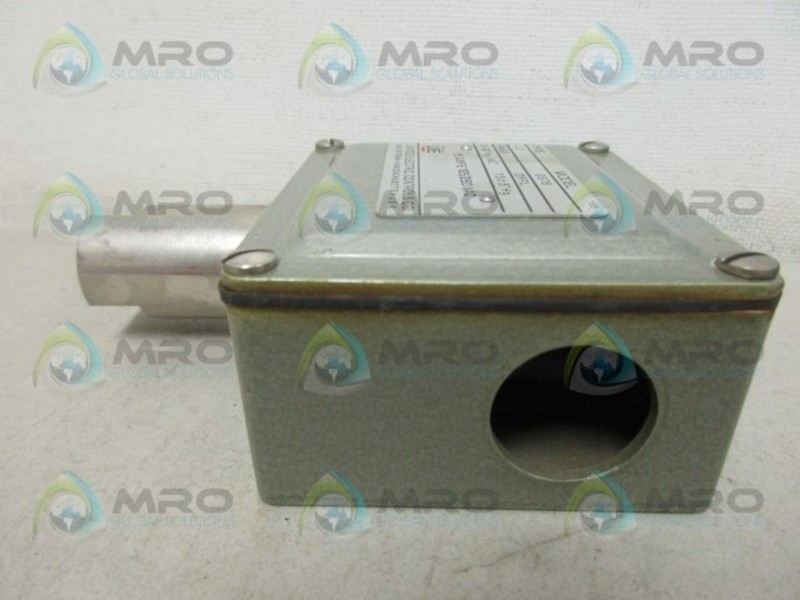 UNITED ELECTRIC 9676 PRESSURE SWITCH NSNP