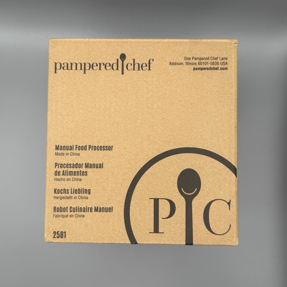 Pampered Chef Manual Food Processor #2581 3 Cup Hand Pull Chopper NEW Open Box