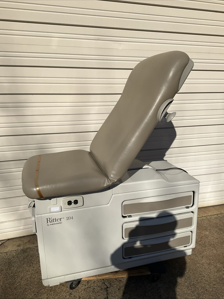 Midmark Ritter 204 Exam Table 204