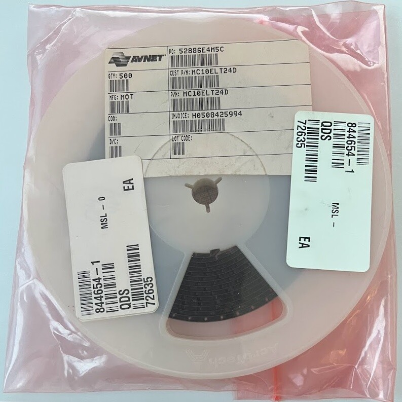 (50 PIECE LOT) MC10ELT24D Differential ECL Translator