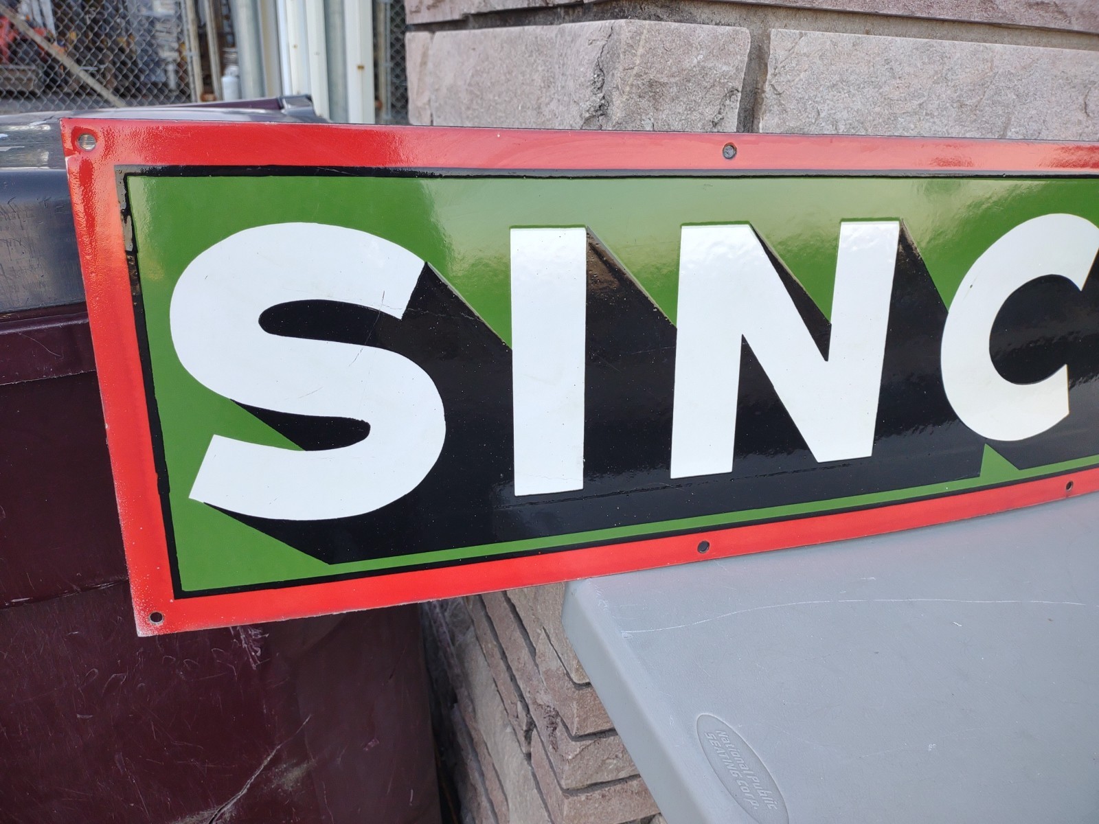 VINTAGE RARE LARGE SINCLAIR GASOLINE) 1-PIECE PORCELAIN DEALER SIGN (6FT LONG)