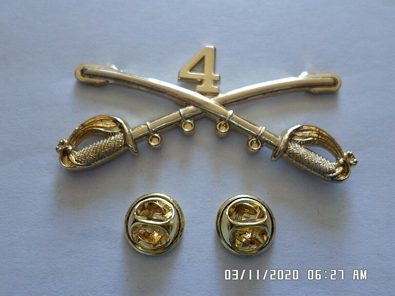 4th CAVALRY SWORDS SABERS MILITARY HAT PIN CAVALRY REGIMENT BADGE ROBERT E LEE