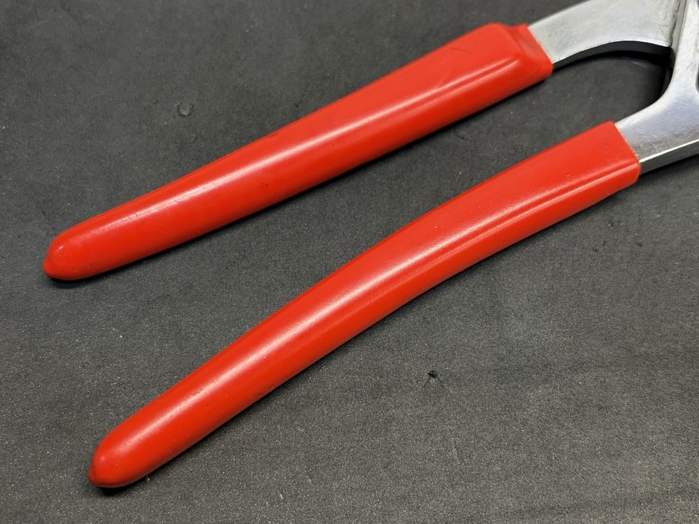 NICE! Snap On Tools RED Soft Grip Adjustable Slip Joint Locking Pliers 90AP