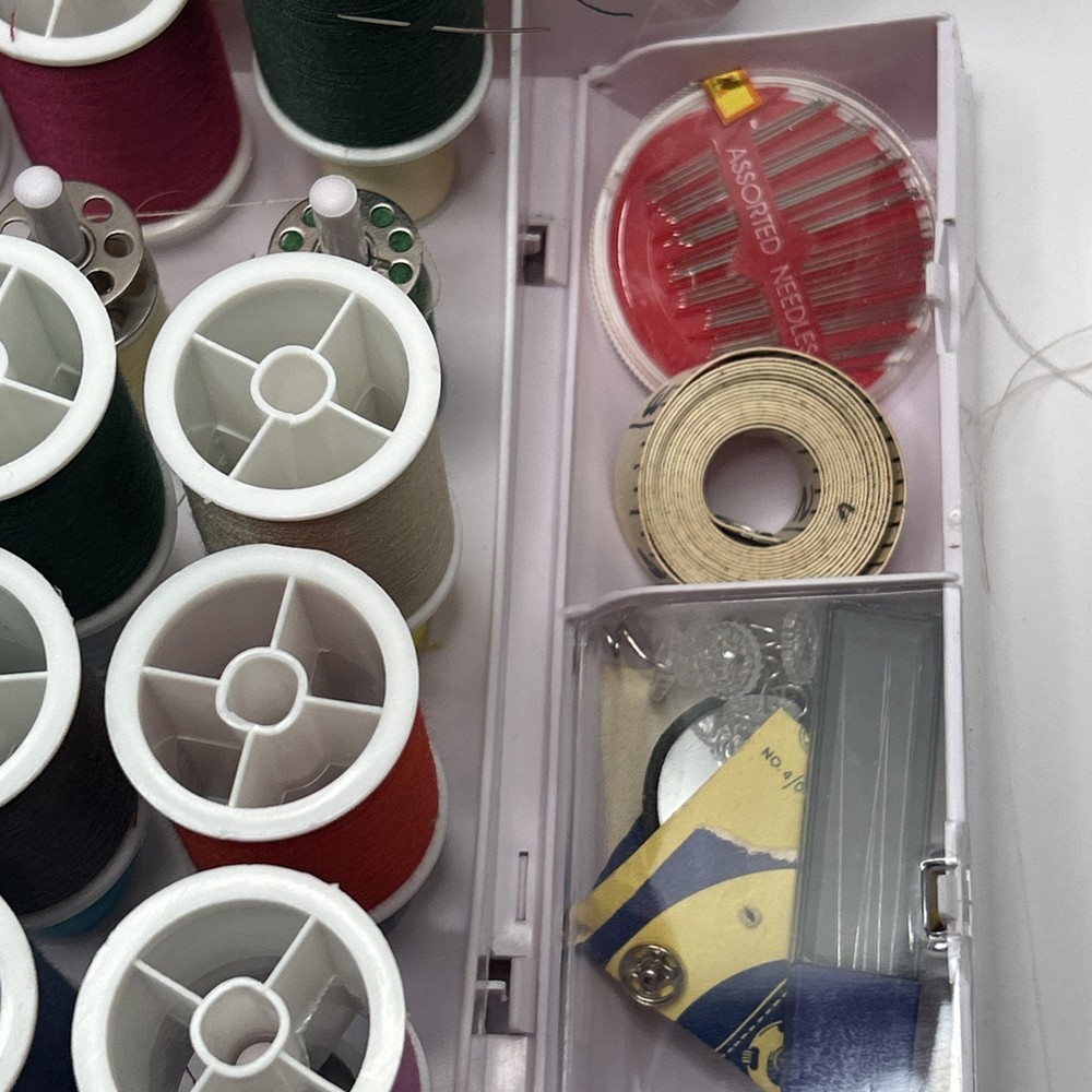 SINGER Sew Essentials Foldup Case Sewing Kit Portable Organizer w/ items include