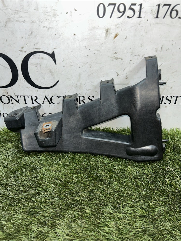 AUDI A4 B6 2003/2006 FRONT LEFT PASSENGER BUMPER BRACKET 8H0807283