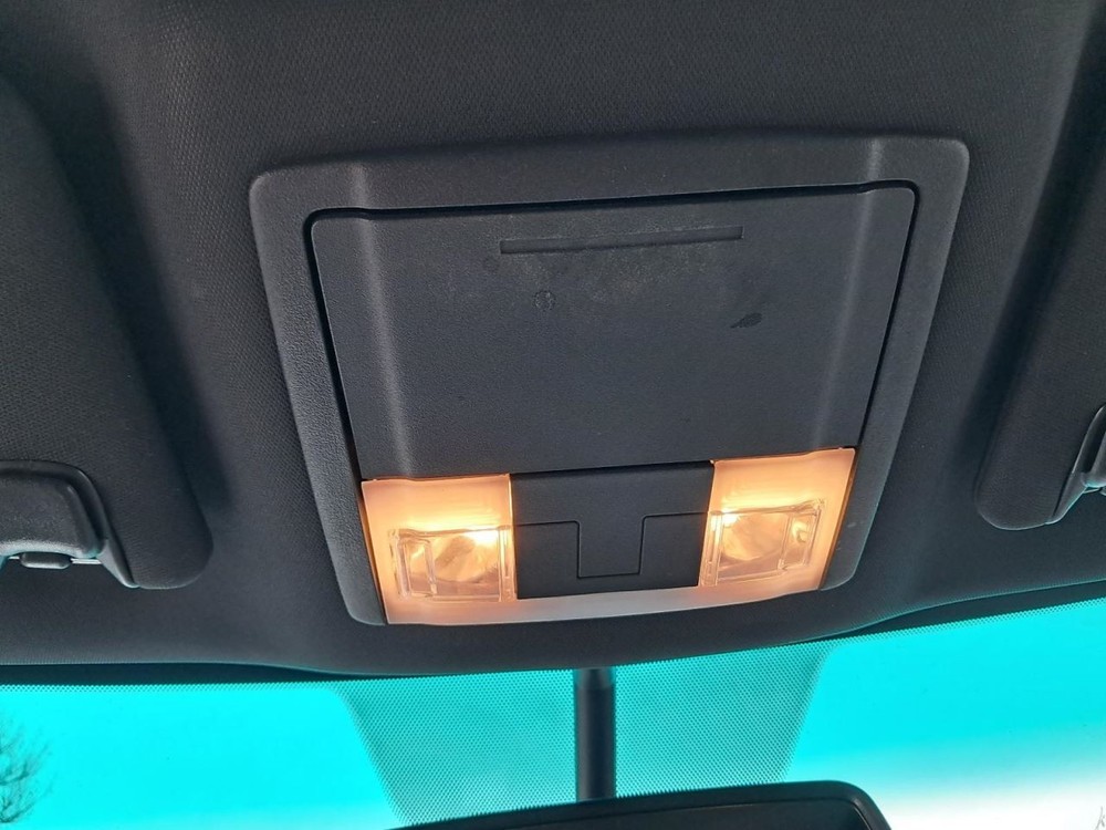 EXPLORER 2015 Glove Box 4956094