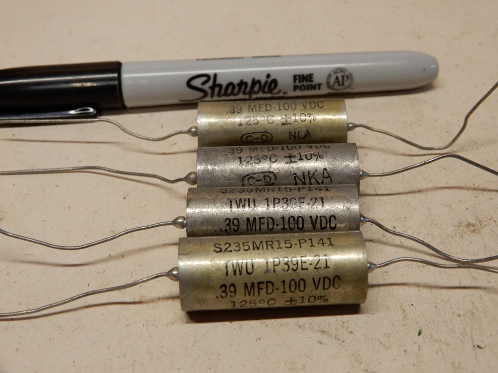 Cornell Dubilier Capacitors .39 uf MFD 100 VDC Quantity 4 NOS PIO