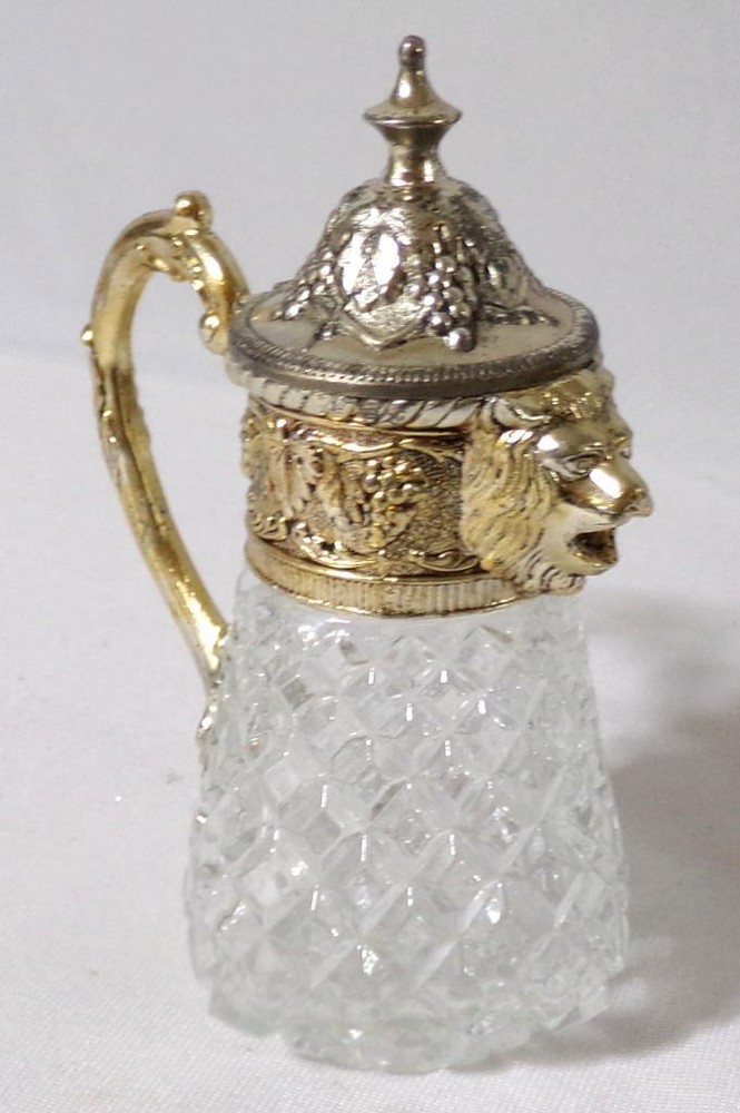 Victorian Era Style Pattern Glass Lion Head Syrup Pitcher