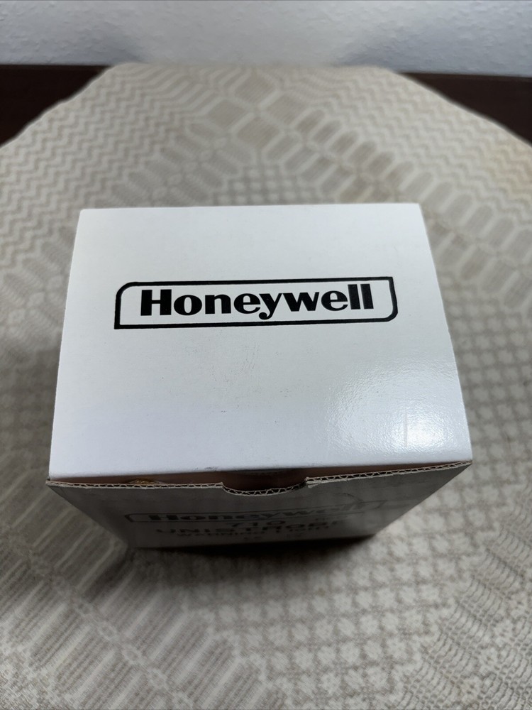 Honeywell 710 Red Unistrobe warning light
