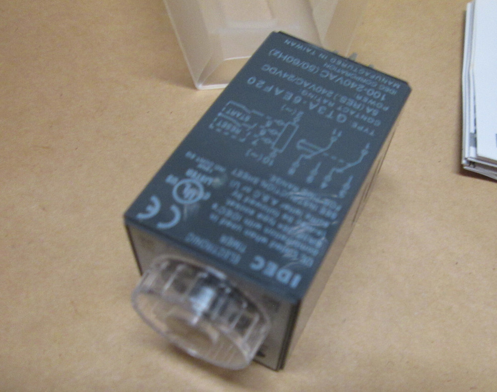 IDEC GT3A-6EAF20 ELECTRONIC TIMER New in Box