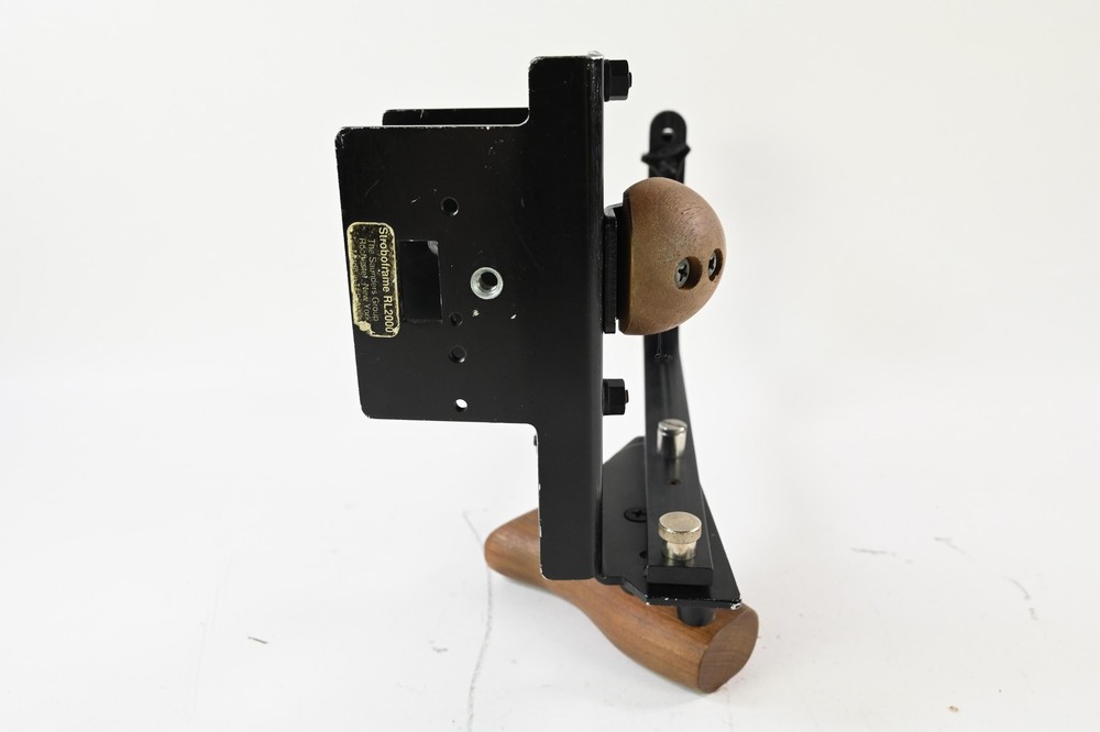 Stroboframe RL2000 Professional Flash Bracket #G555