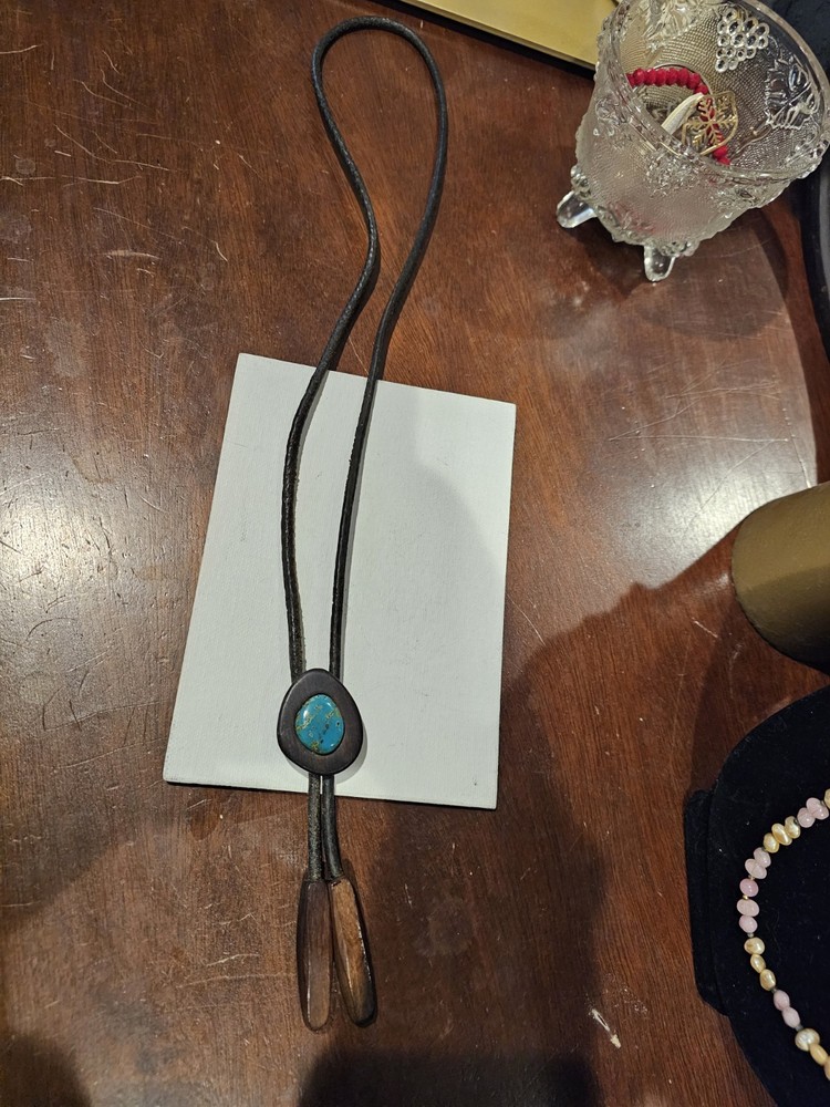 Vintage Leather And Turquoise Bolo