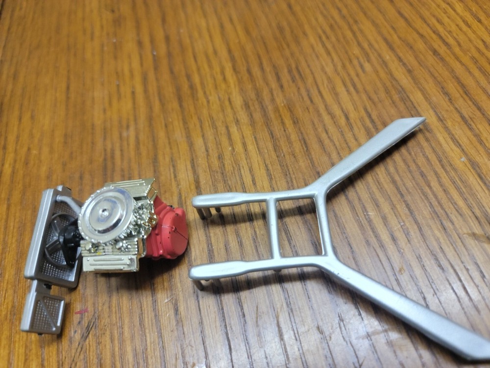 1/24 CHEVY ORANGE RED RACING ENGINE RADIATOR EXHAUST E