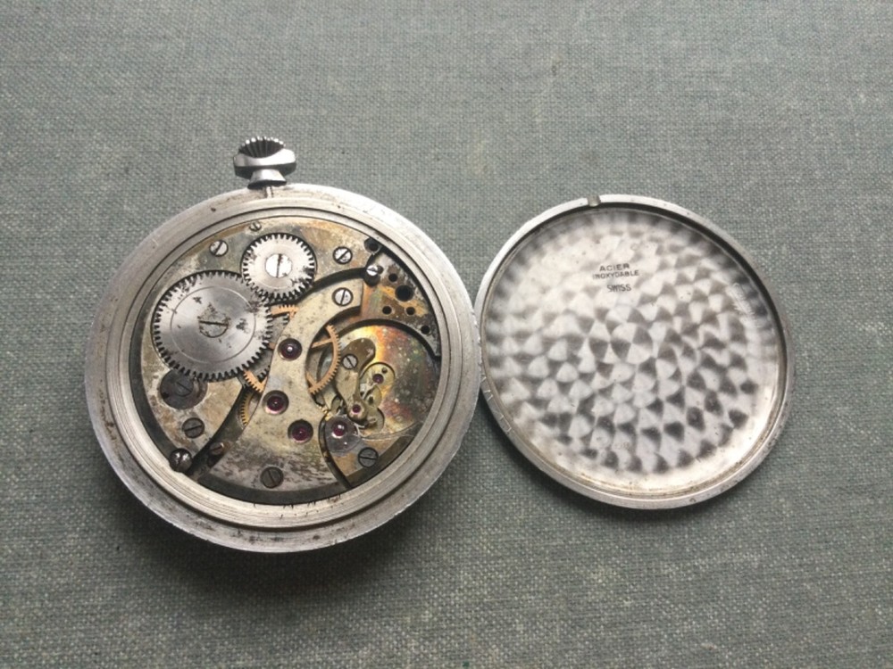 Roamer Swiss Made pocket watch does Not work