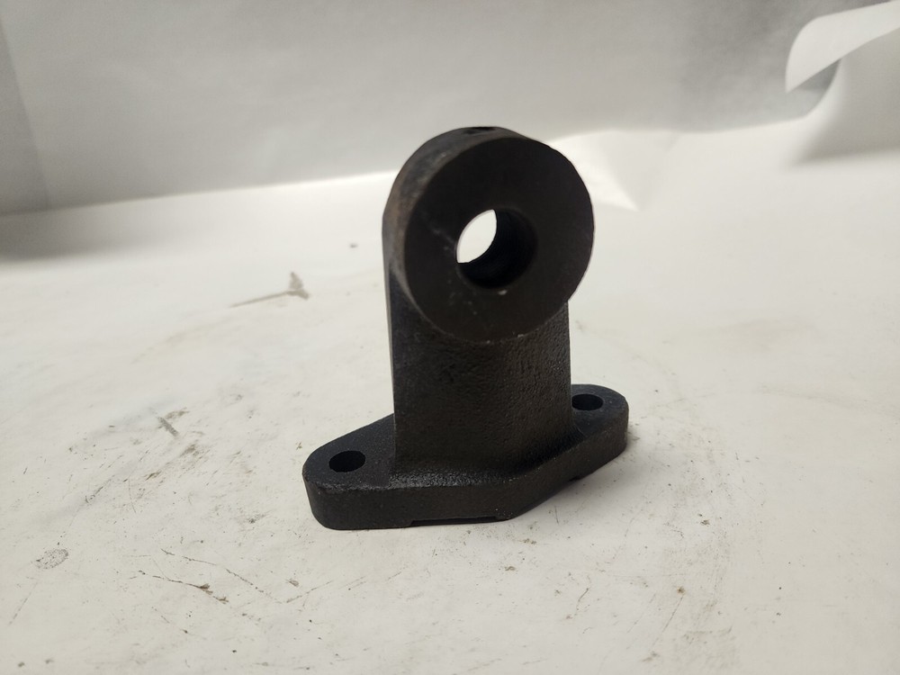 Brewer Machine & Gear UDP Bracket 3/4" Fine Threads