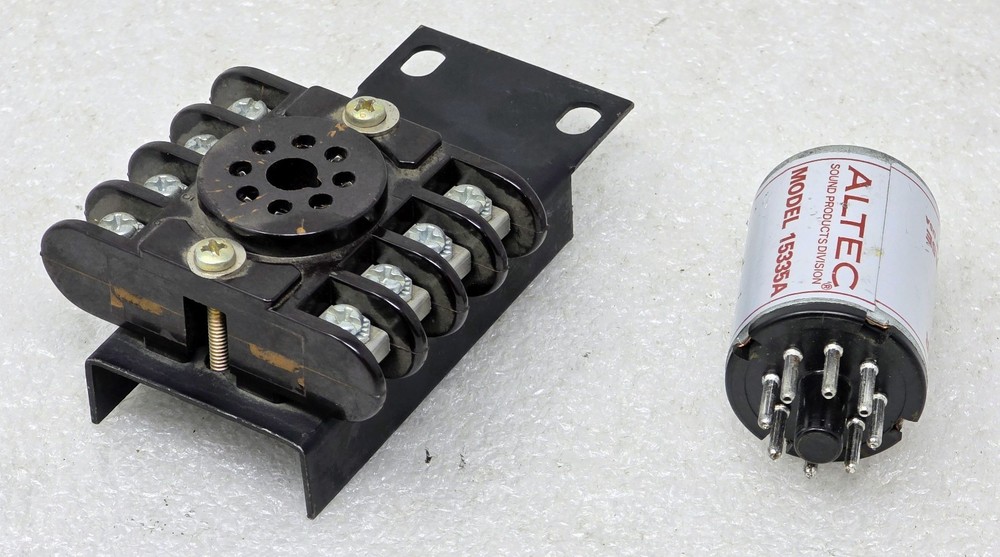 (Altec 15335A Bridging Transformer w/ Socket