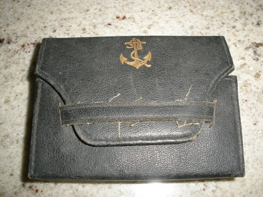 Vintage WWII Navy Sewing Kit with Contents EUC (SU53)