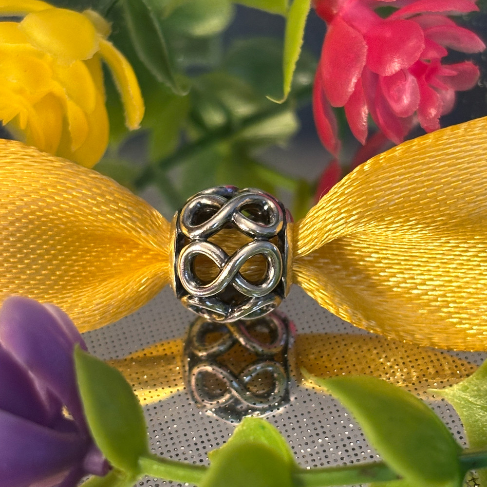 Pandora 💖 Openwork Infinity Charm 🌟💫
