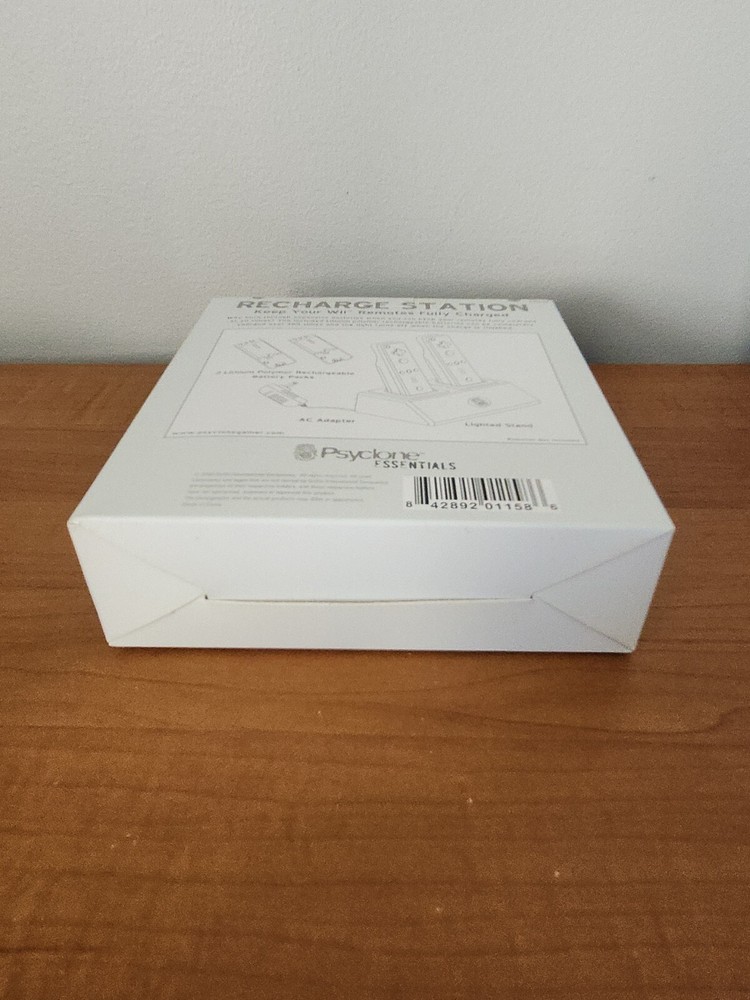 Nintendo Wii Controller Psyclone Essentials PSE530 Dual Recharge Station