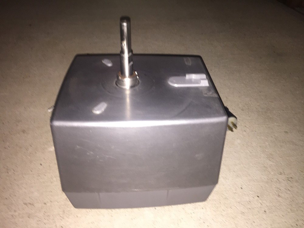 Robot Coupe R4N Series D