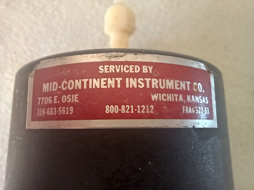 United Instruments Encoding Altimeter PN: 5035P-P23