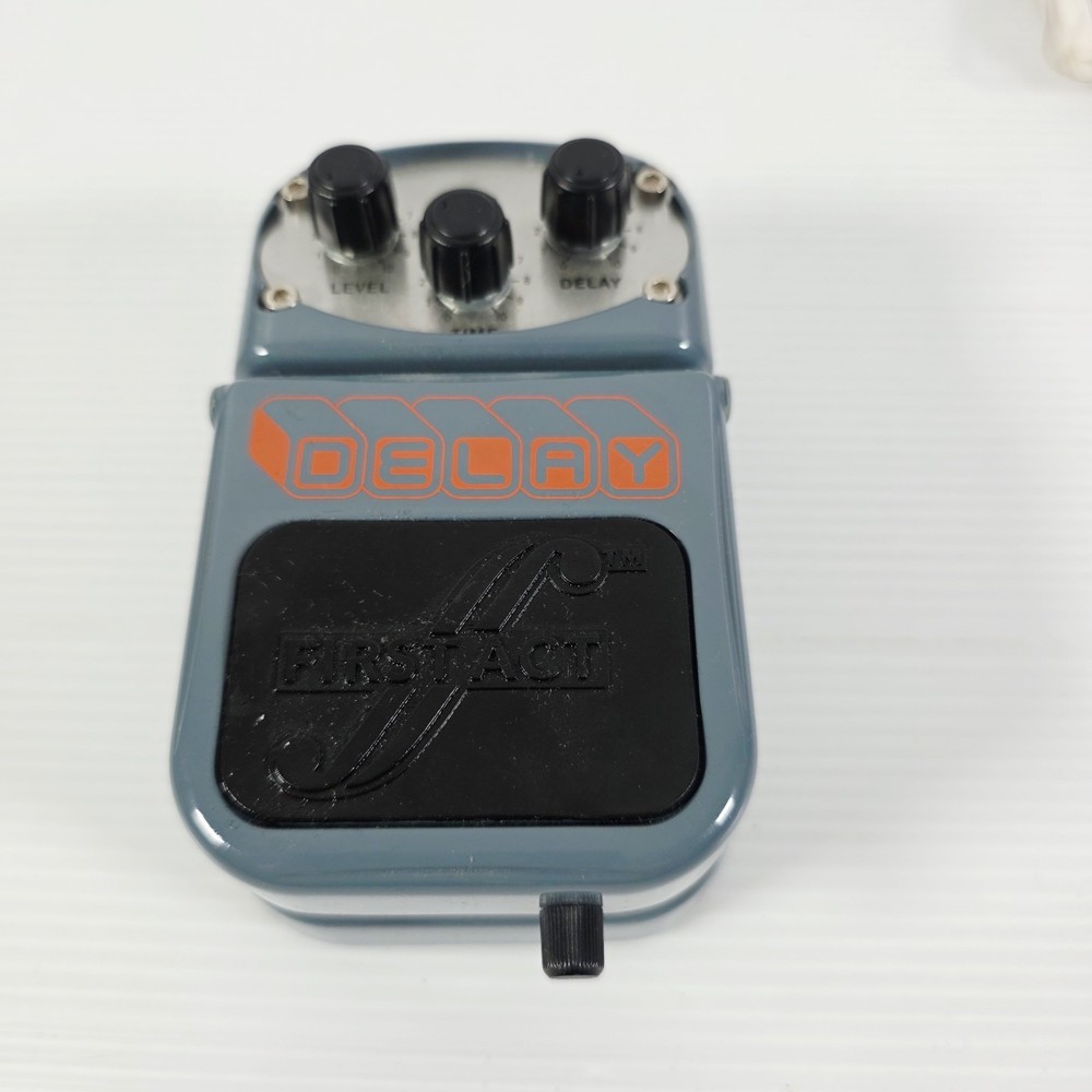 First Act Delay Pedal MX530 Bundle W/Manual & Bag