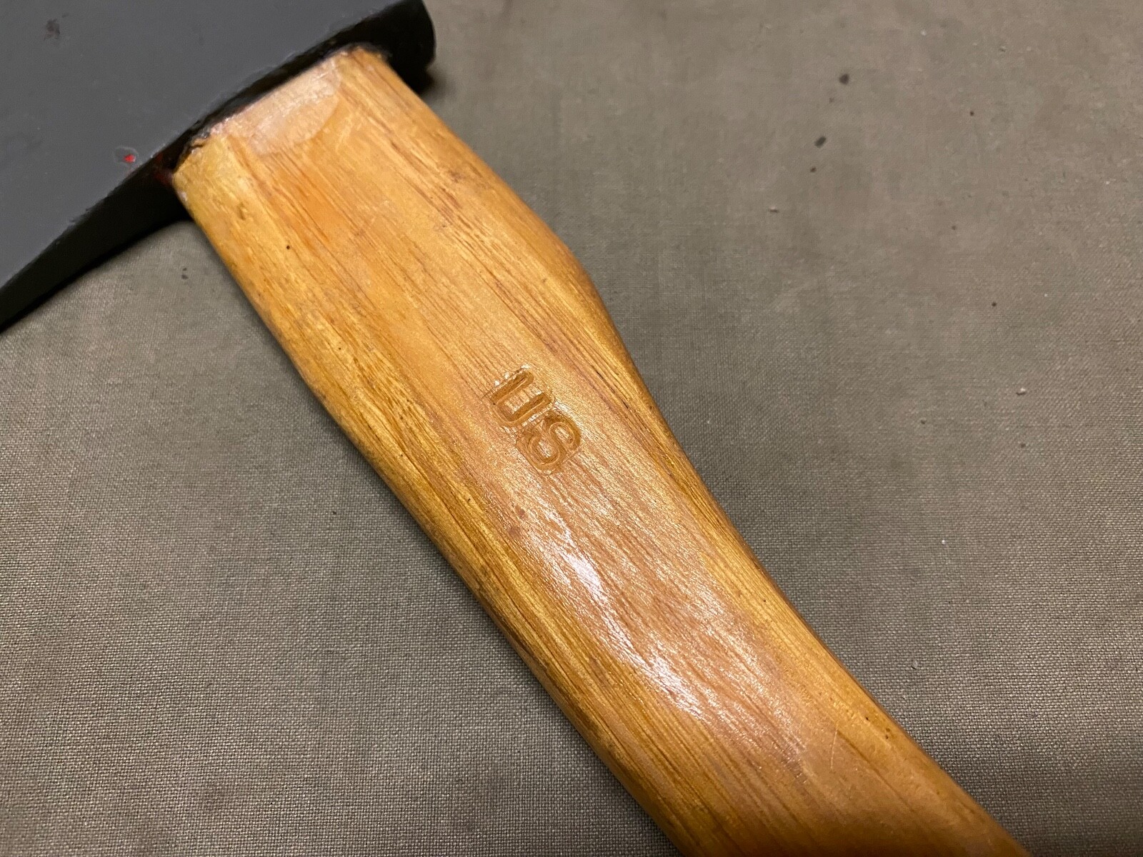 ORIGINAL WWII US ARMY M1942 FIELD AXE HATCHET