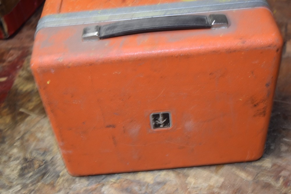 Metrotech 480 RECEIVER & TRANSMITTER PIPE & CABLE LOCATOR