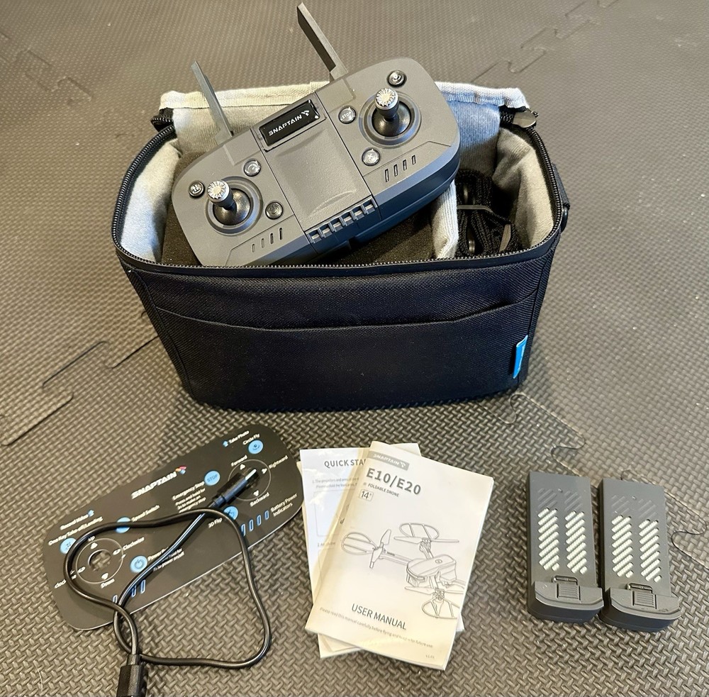 Snaptain E20 2.7K QHD Camera Foldable Drone Remote Controller USED THREE TIMES!!