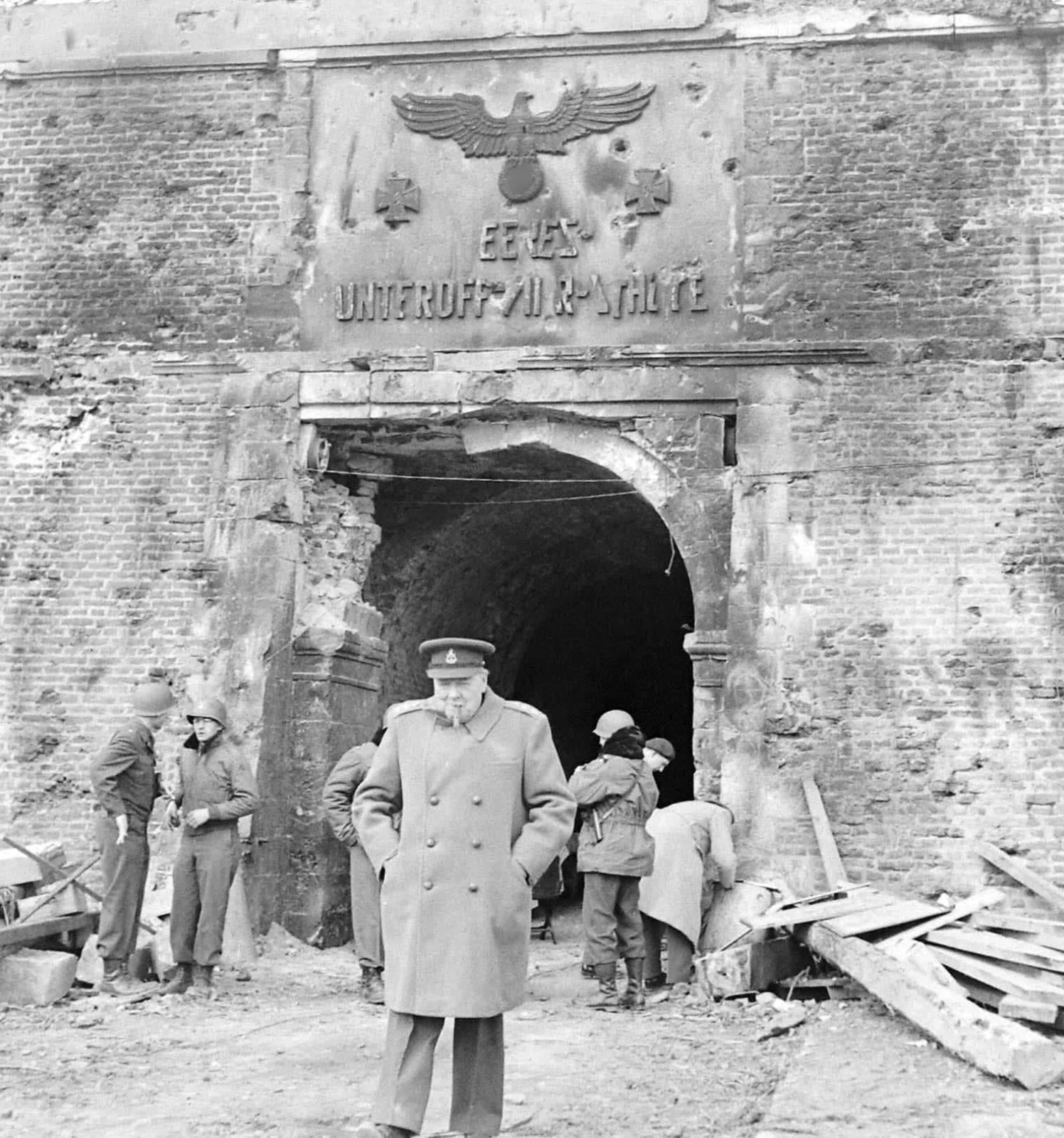 WW2 WWII Photo World War Two / British PM Winston Churchill Julich Germay 1945