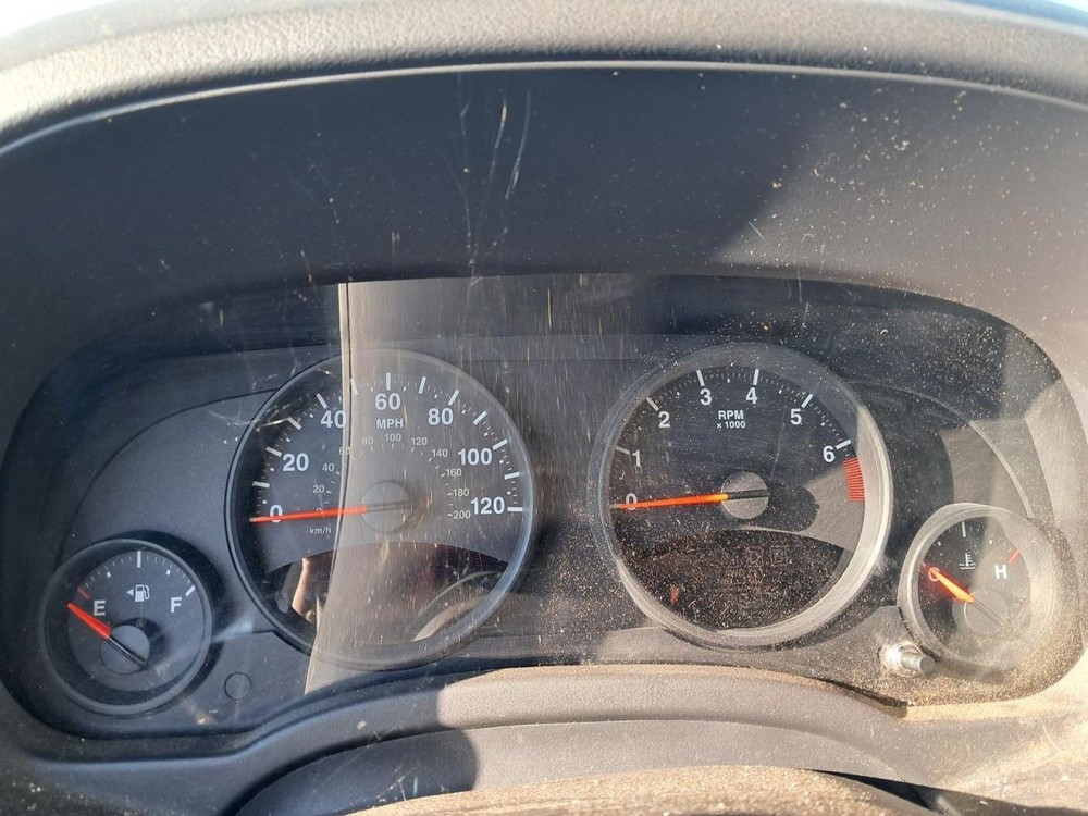 COMPASS 2011 Glove Box 4893478