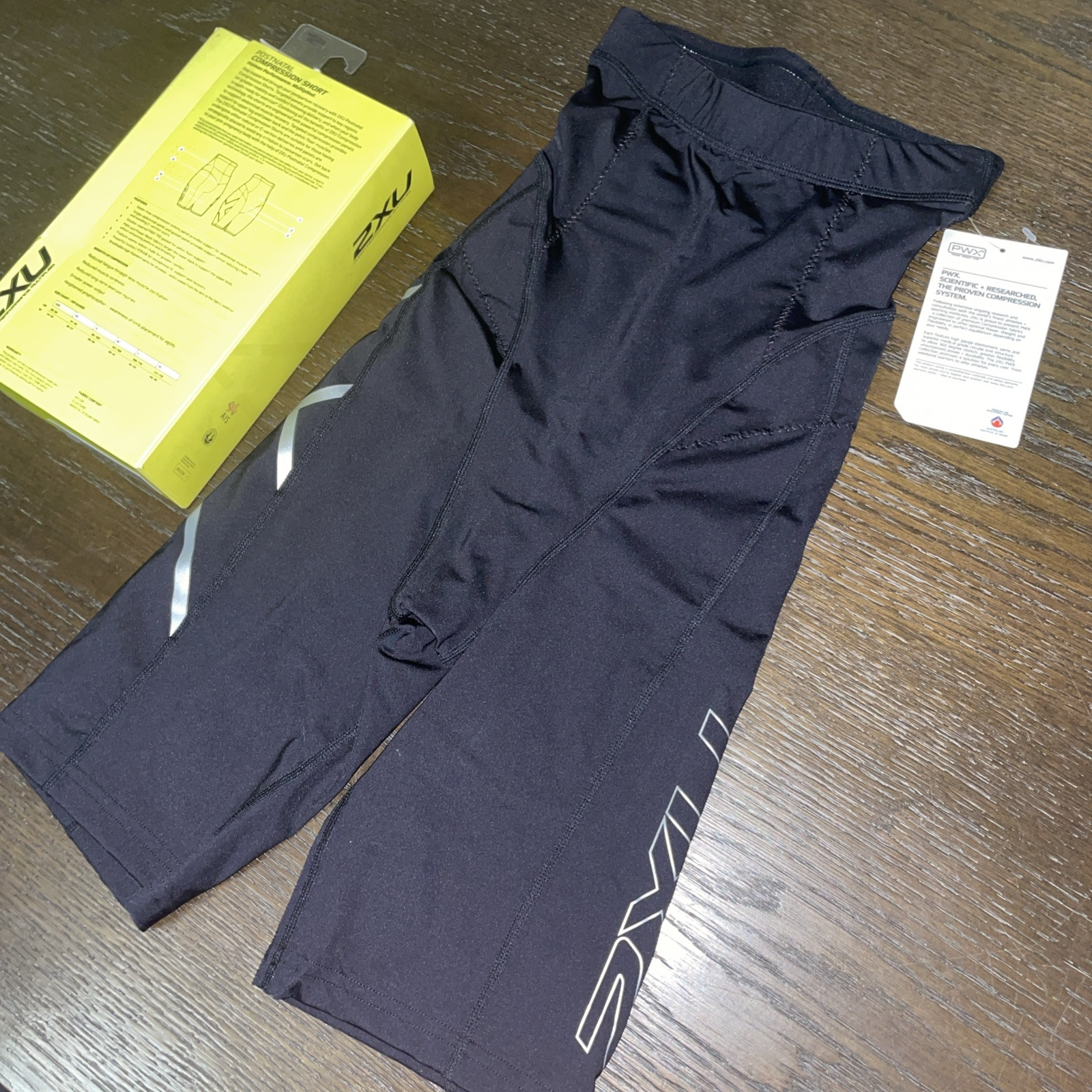 NWT 2XU Post-Natal Sport Compression Shorts (Black/Silver) X-Small WA3600b