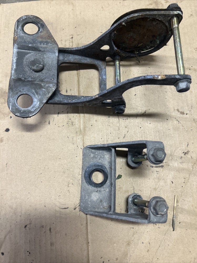 1989 YAMAHA PHAZER PZ480E Engine Mounting Brackets Hardware