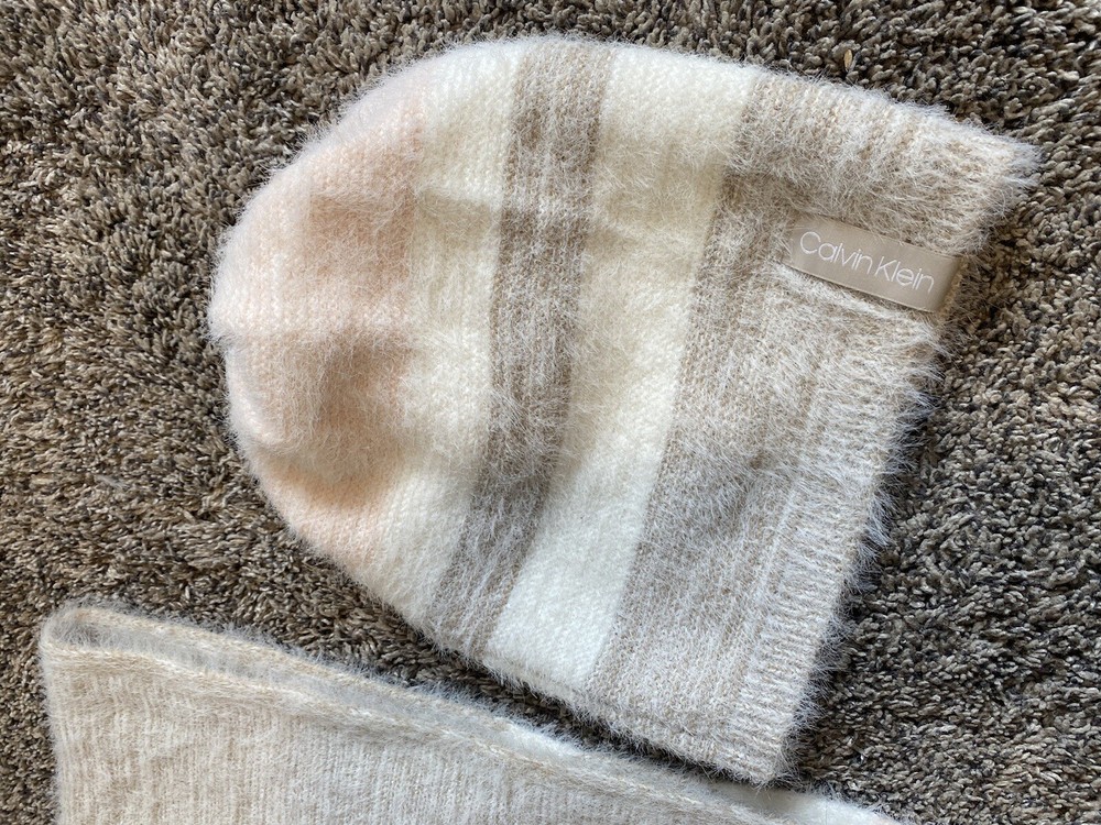 Calvin Klein Hat & Neck Scarf Wrap EUC
