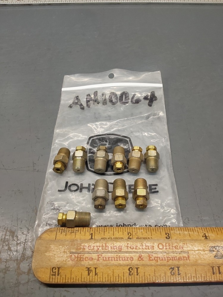 10/PACK NOS Genuine John Deere AN10064 Adapter Fitting