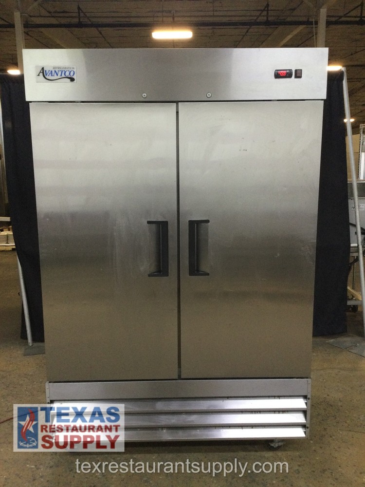 Avantco 178A49RHC 54” 2 Solid Door Refrigerator With Casters