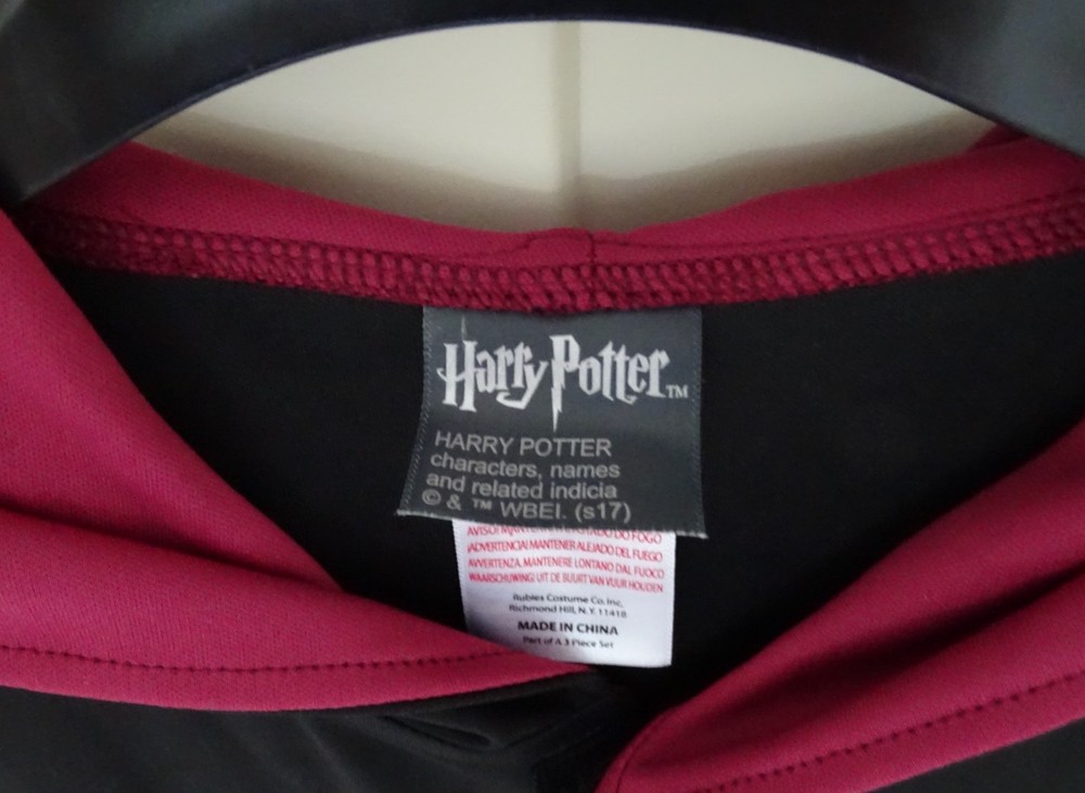 Harry Potter Universal Studios Gryffindor Red Adjustable Baseball Cap + Cape ++