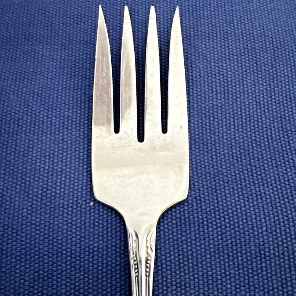 Wm Rogers/Oneida CHALICE HARMONY Pattern Cold Meat Serving Fork 8-1/8”
