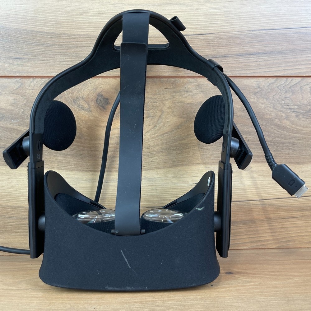 Oculus Black Built-in Microphone PC-Powered VR Gaming Headset with Controller