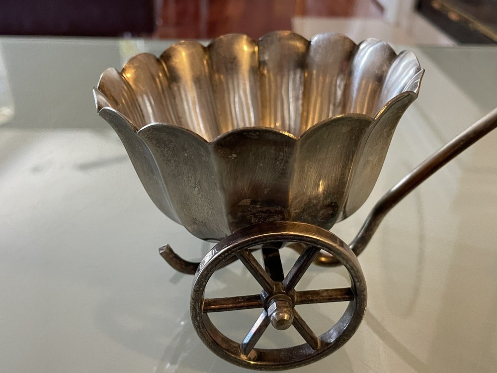 Raimond Silverplate Italy Server Push Wagon Bowl Height 3-3/4”