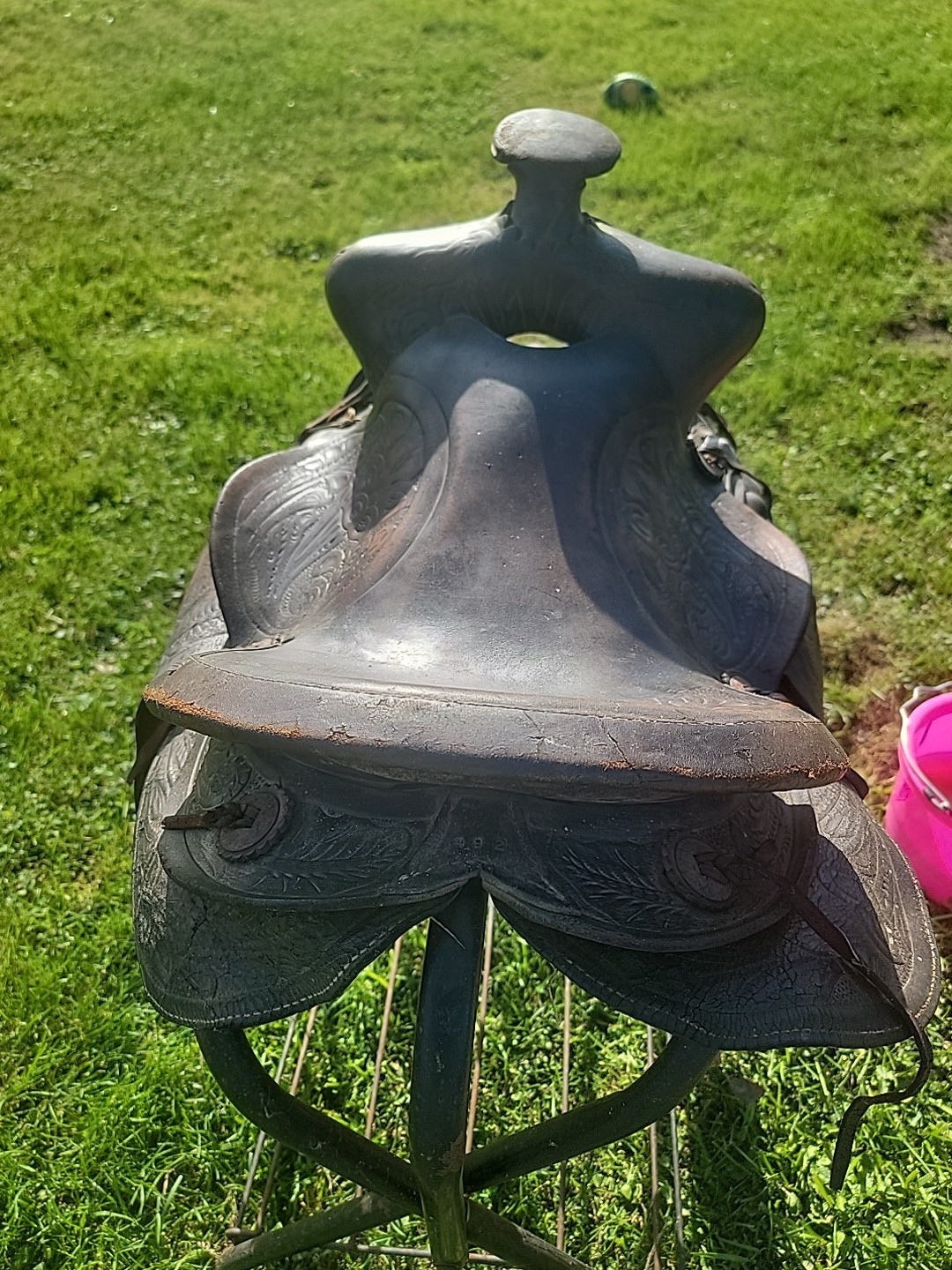 Antique/Vintage Western slick seat saddle 14"